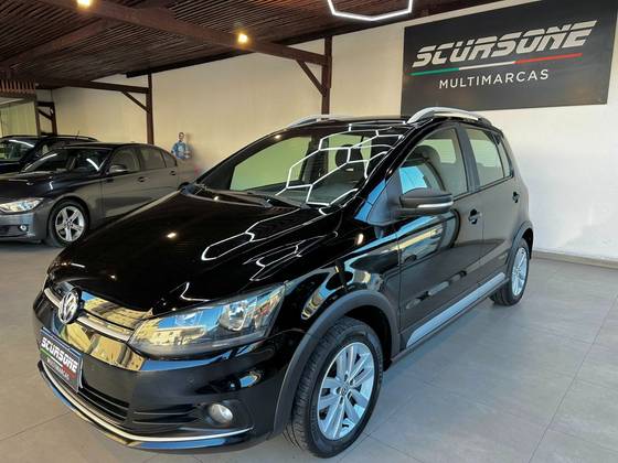 VOLKSWAGEN FOX 1.0 MPI TRACK 12V FLEX 4P MANUAL